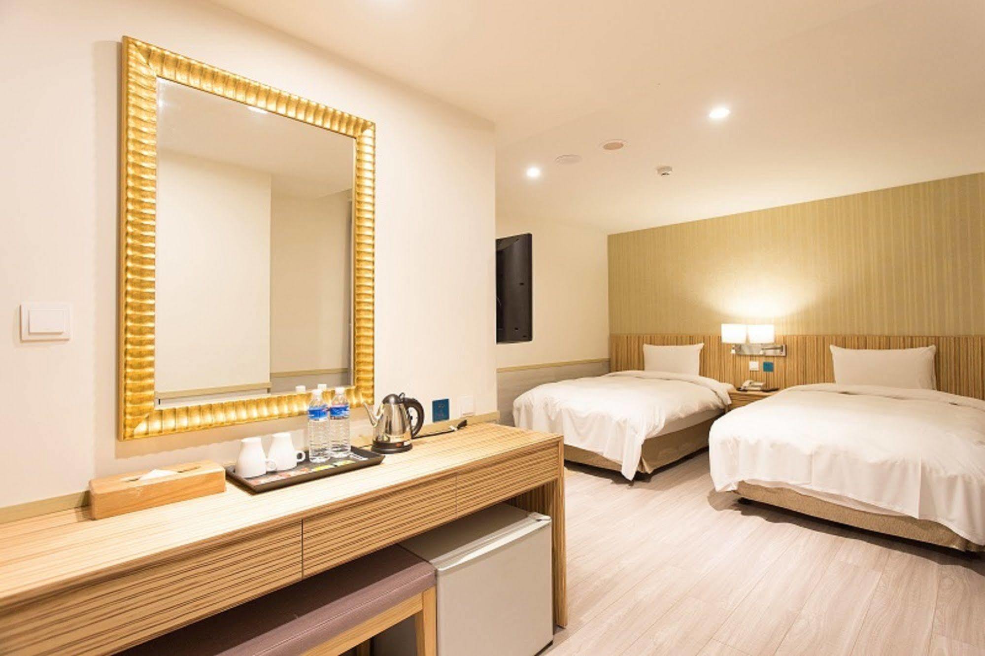 Rainbow Hotel Taipei Exterior foto